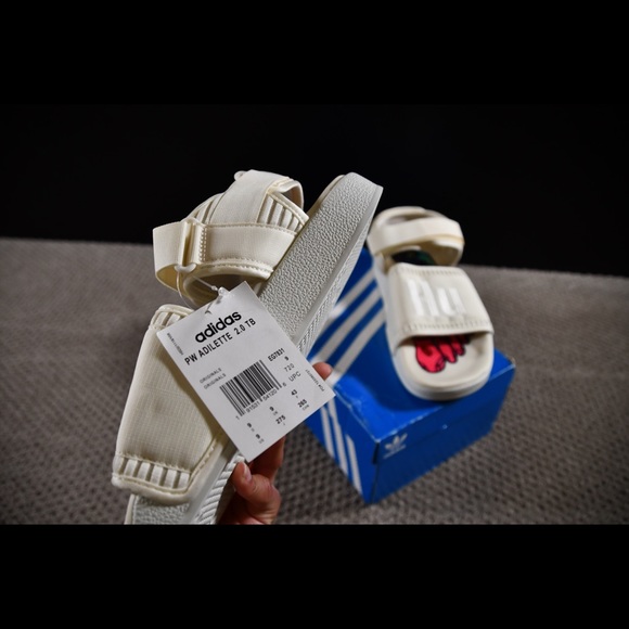 Pharell x Adilette 2.0 Sandal ‘Cream White’ main image 7